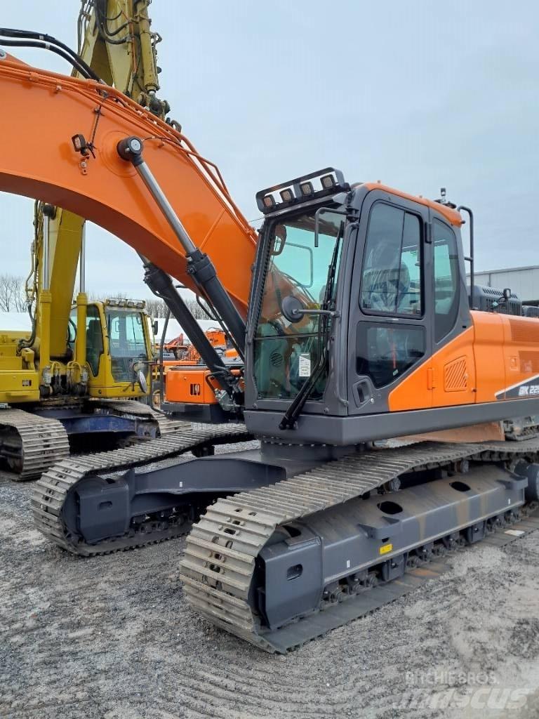 Develon DX 225 LC-7 Telakaivukoneet