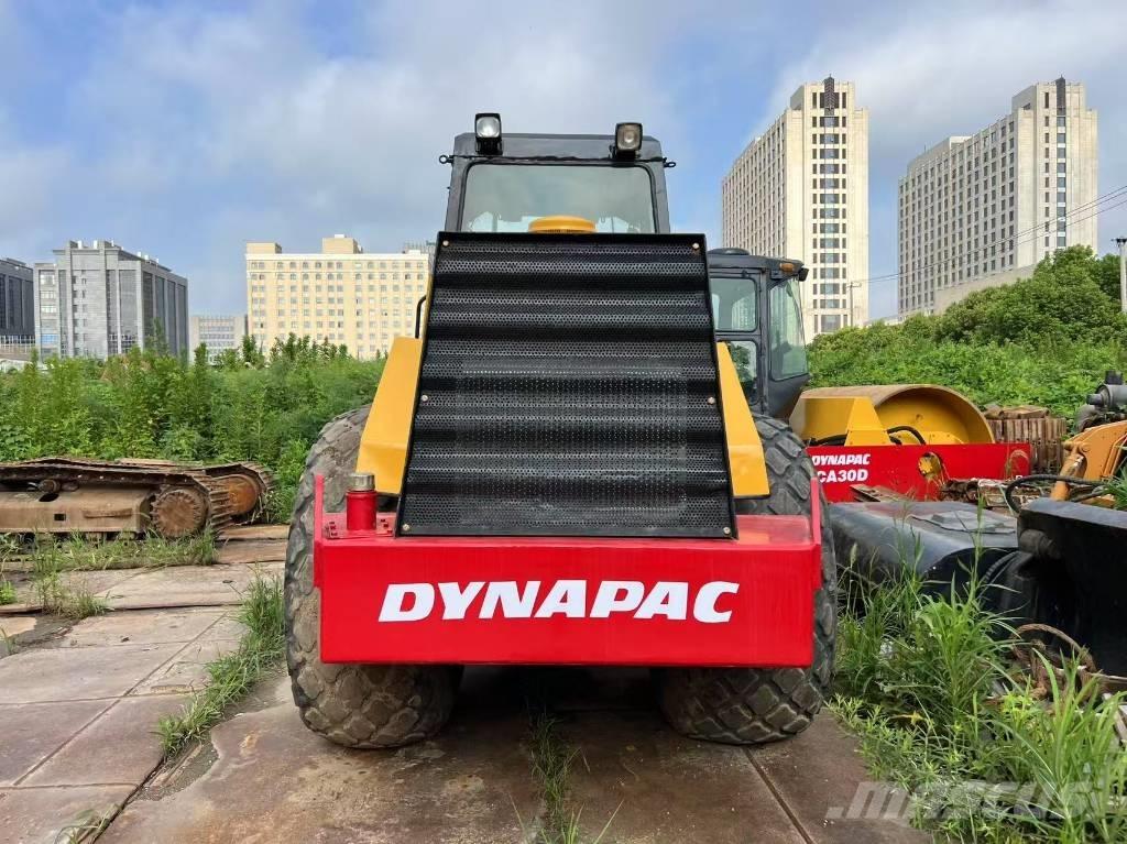 Dynapac CA 25 D Yksivalssijyrät