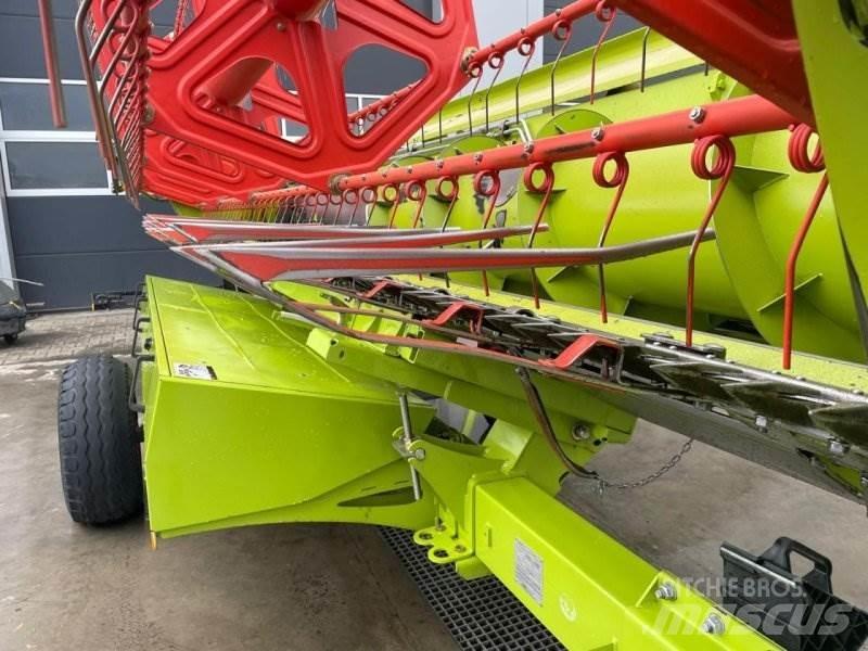 CLAAS Tucano 450 Leikkuupuimurit