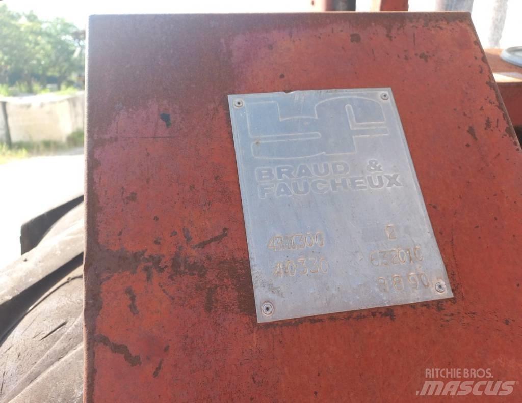 Manitou 4RM30G Dieseltrukit