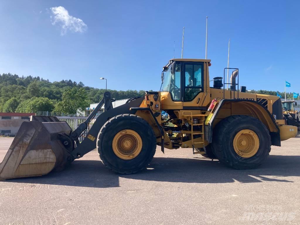Volvo L 220 F Pyöräkuormaajat