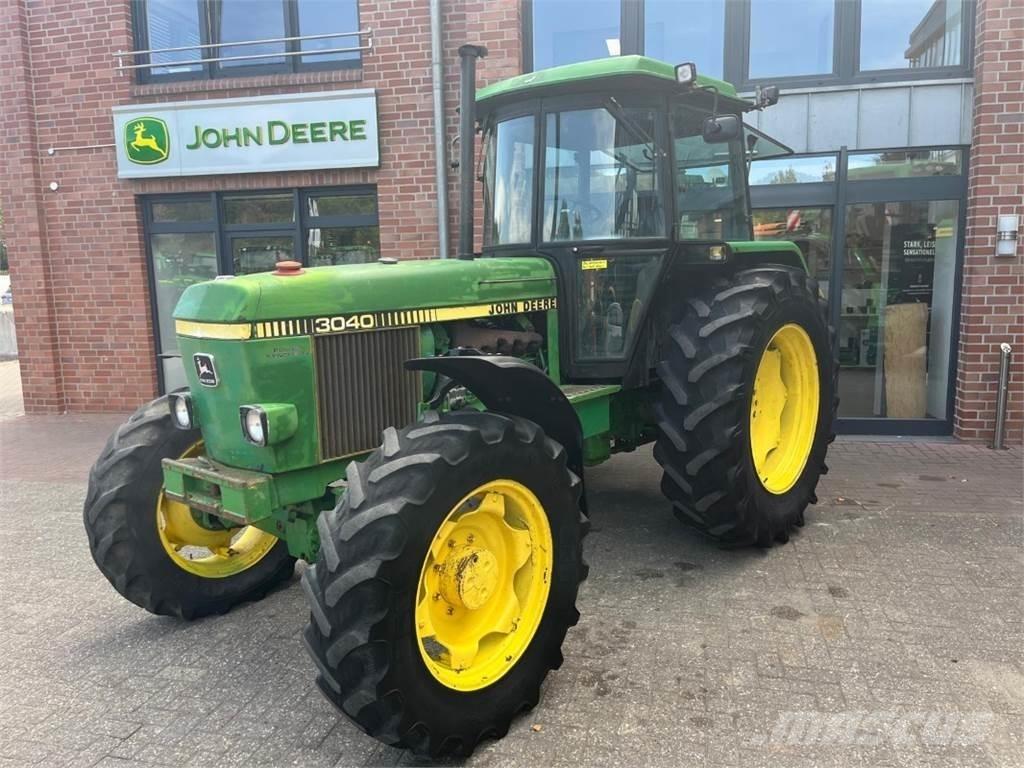 John Deere 3040 Traktorit