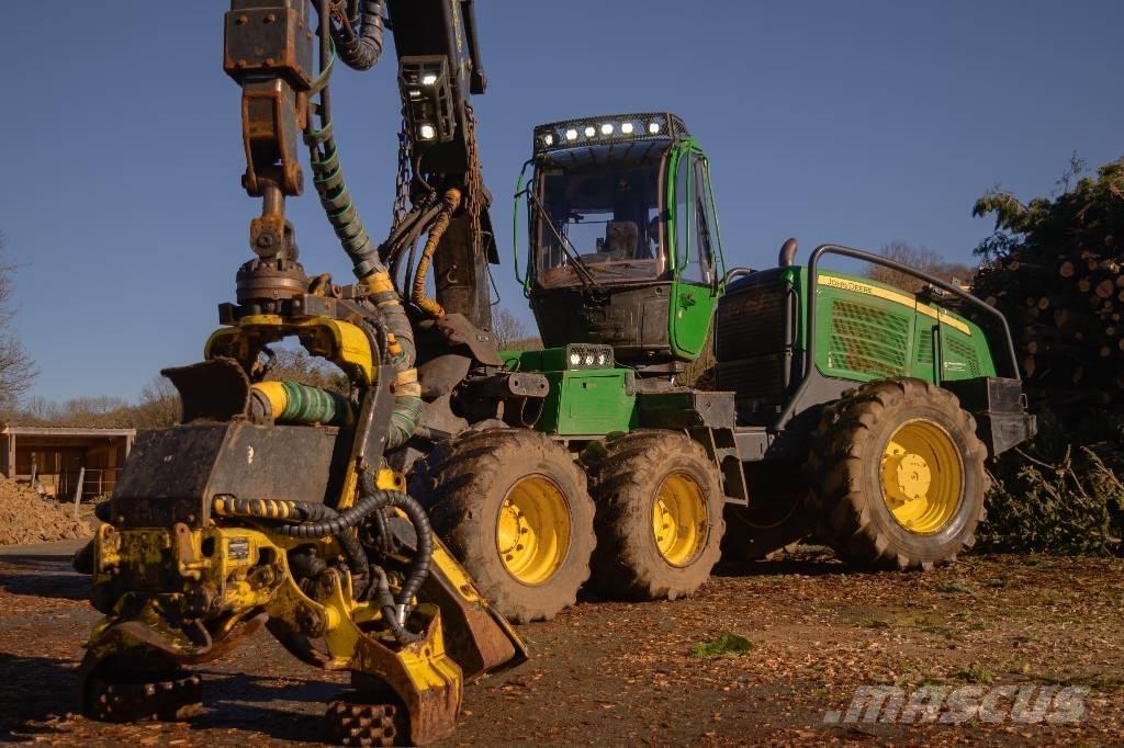 John Deere 1170e Harvesterit