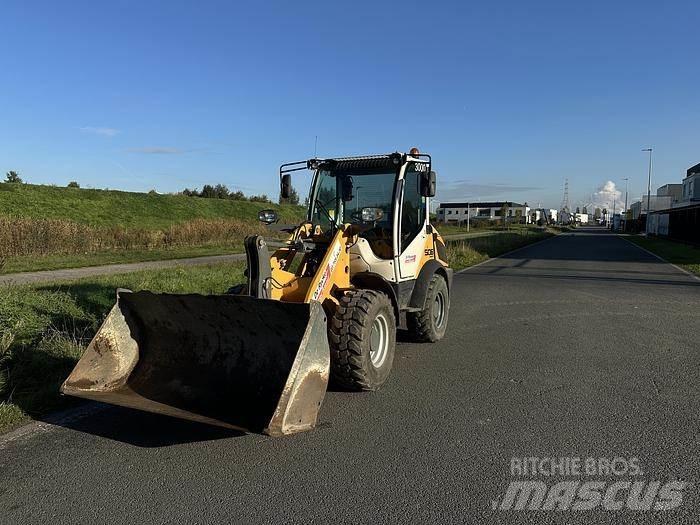 Liebherr L506C Pyöräkuormaajat