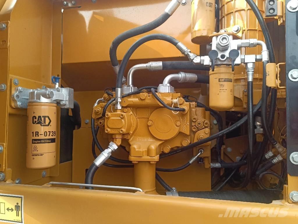 CAT 323 D2L Telakaivukoneet