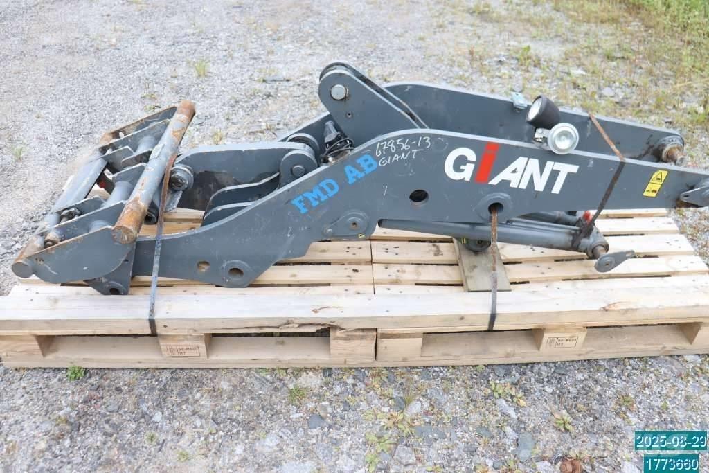 GiANT V 6004 T Pienkuormaajat
