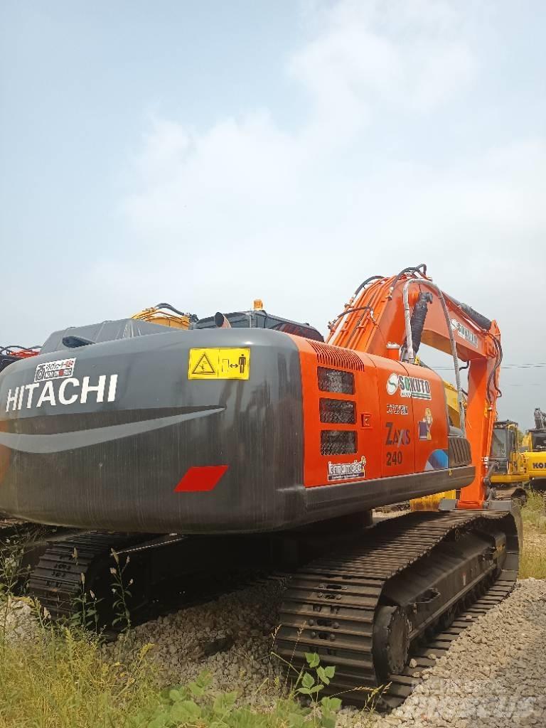 Hitachi ZX 240 Telakaivukoneet
