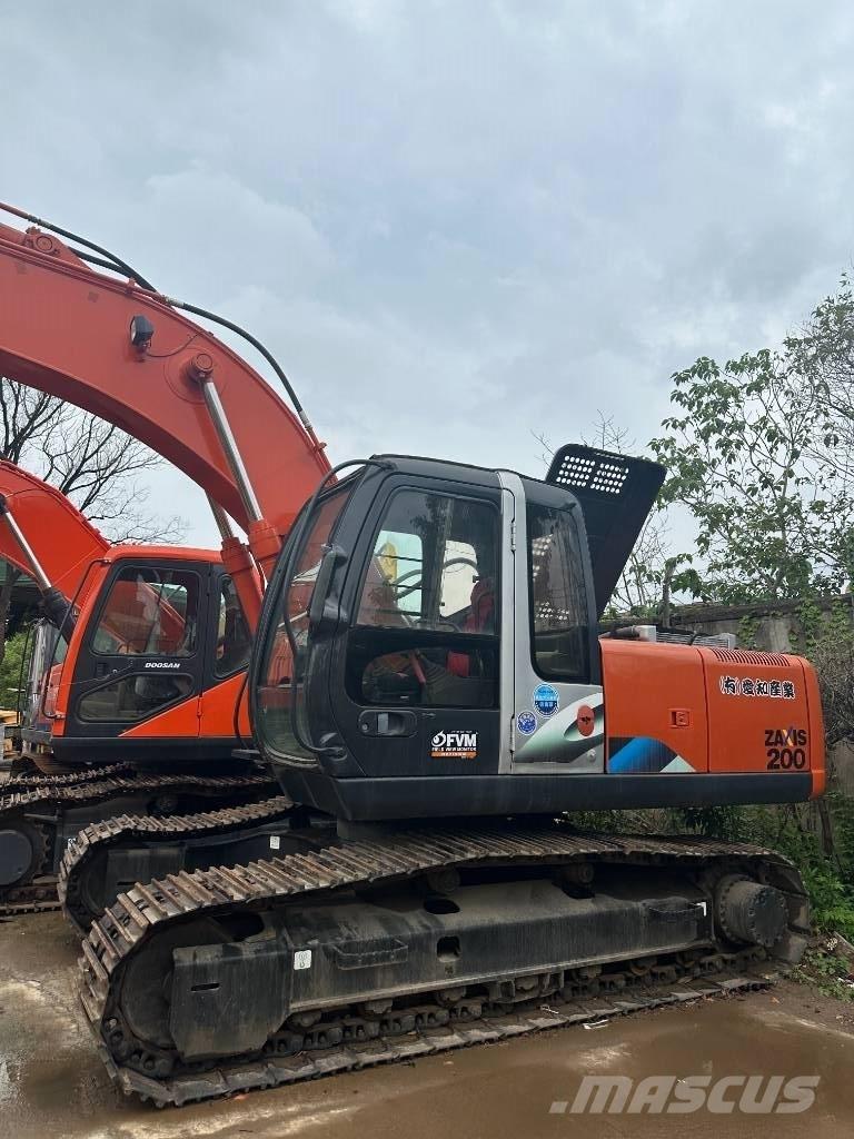 Hitachi ZX 200 Telakaivukoneet