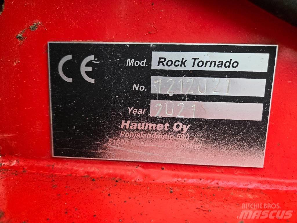  Haumet Rock Tornado Kivenkeräyskoneet