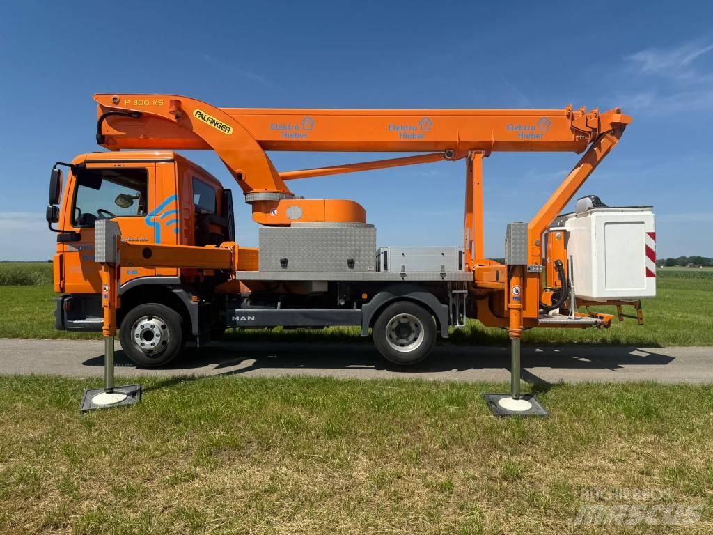Palfinger P 300 KS Nostolava-autot