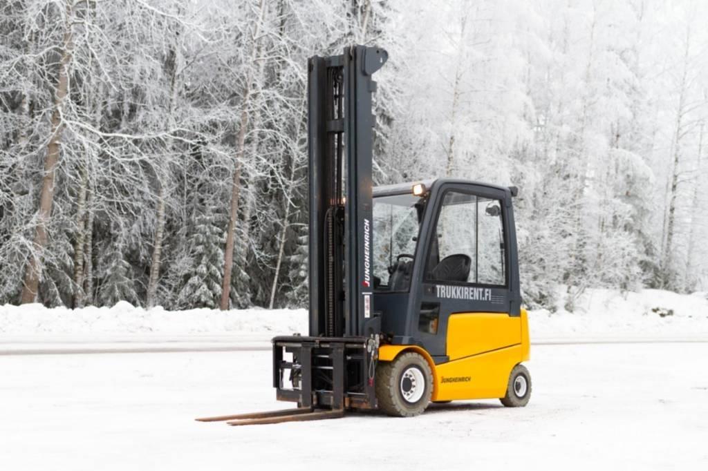 Jungheinrich EFG430 Sähkötrukit