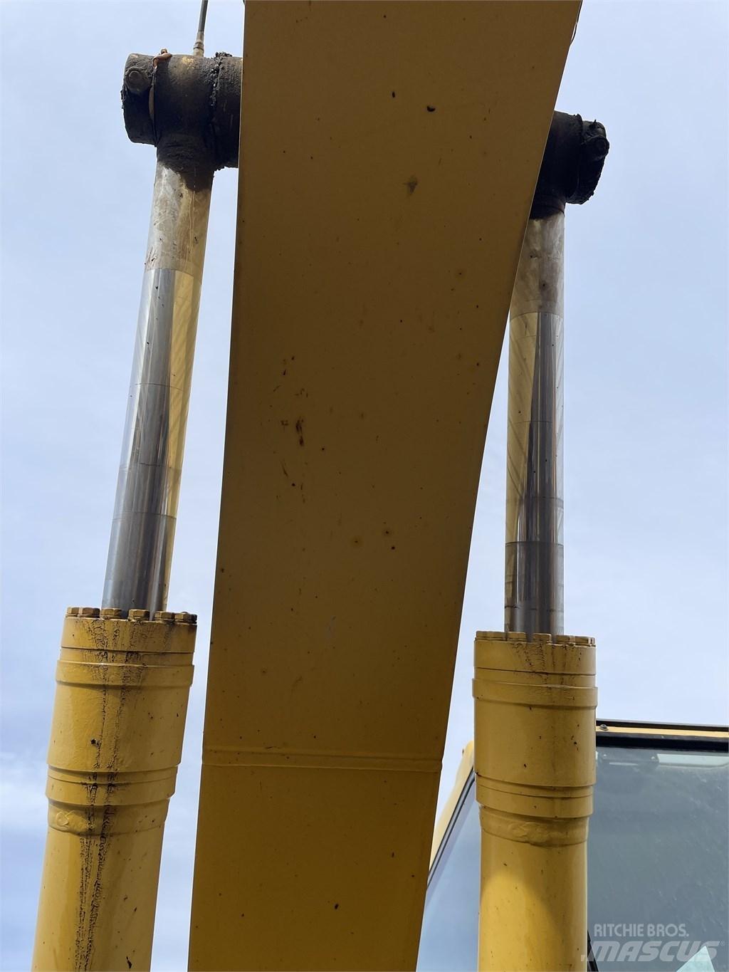 Komatsu PC 200 LC-7 Telakaivukoneet