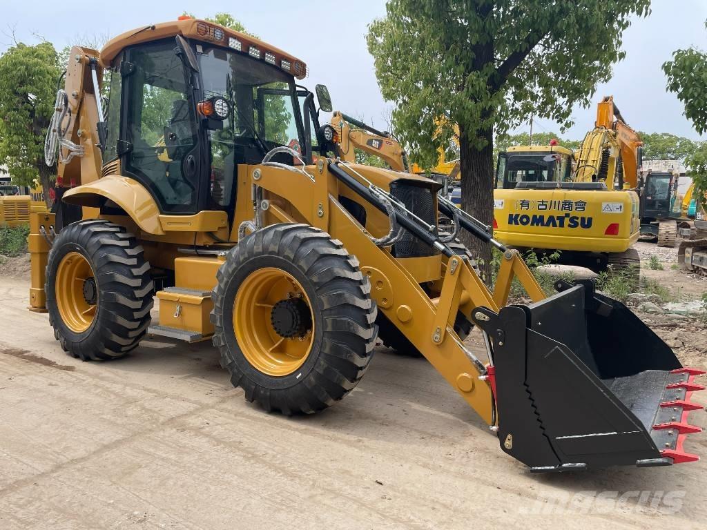 JCB 4 CX Kaivurikuormaajat