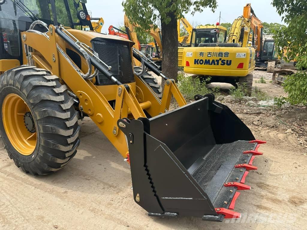 JCB 4 CX Kaivurikuormaajat