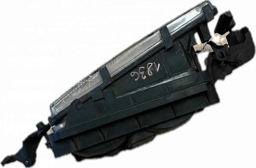 MAN PŘEDNÍ SVĚTLO Muut