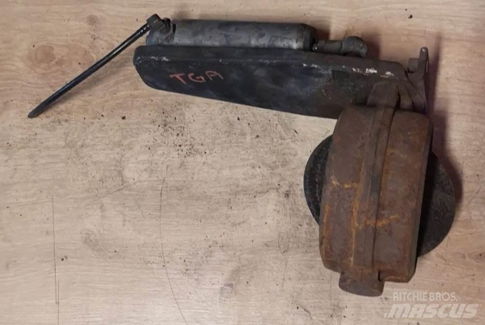 MAN TGA MOTOROVÁ BRZDA Moottorit