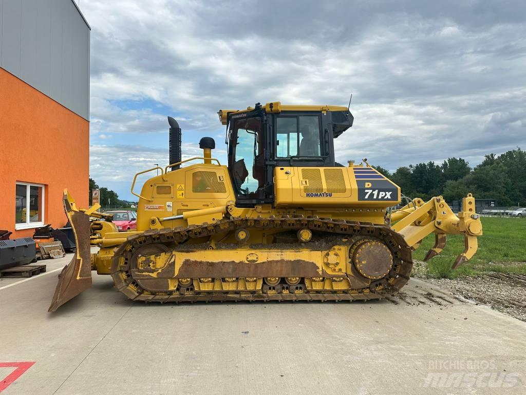 Komatsu D 71PX-24 E0 Telaketjupuskutraktorit