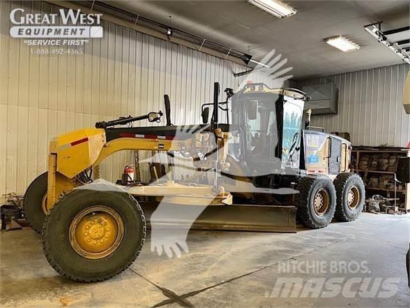 CAT 160M Tiehöylät