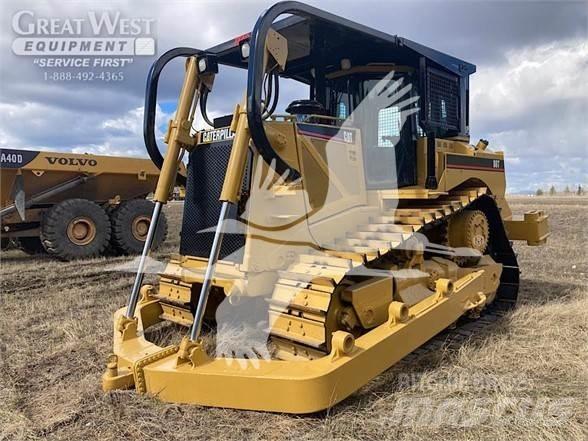 CAT D8T Telaketjupuskutraktorit