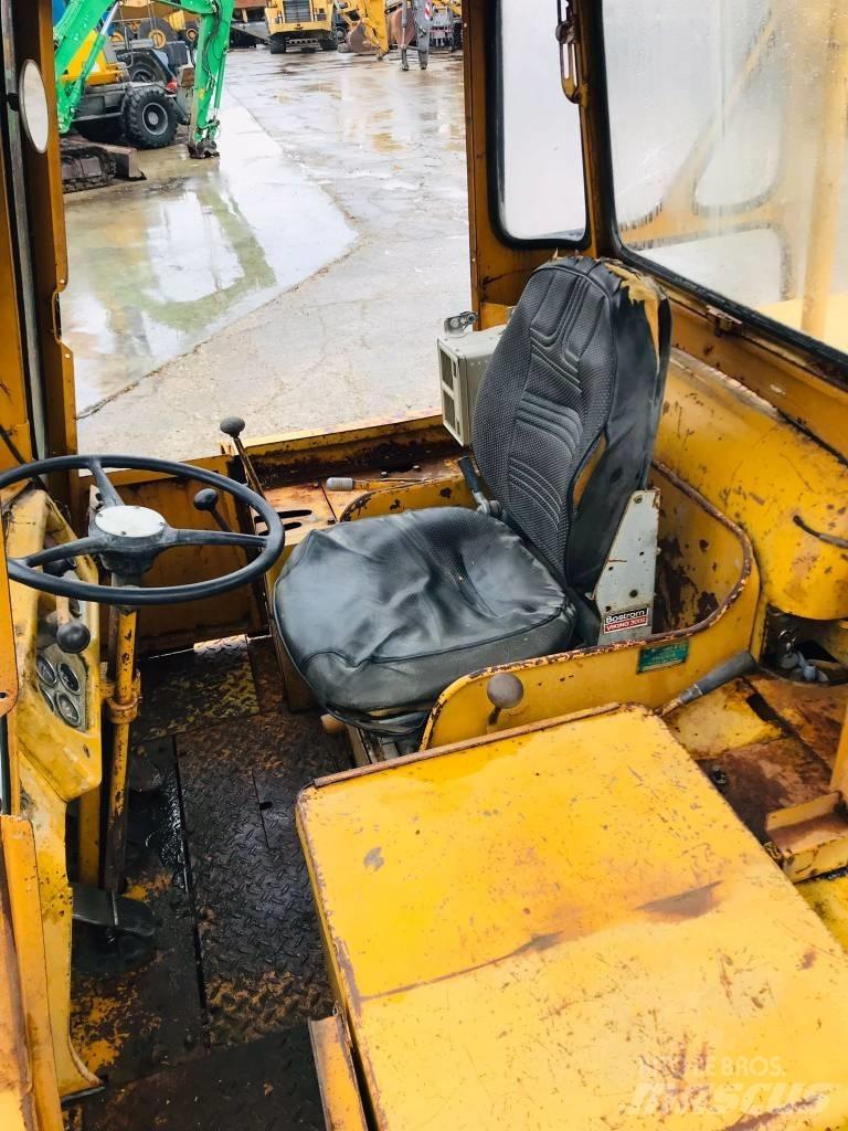 CAT 944 Pyöräkuormaajat