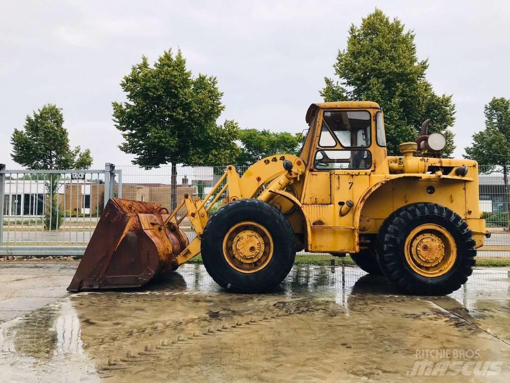 CAT 944 Pyöräkuormaajat