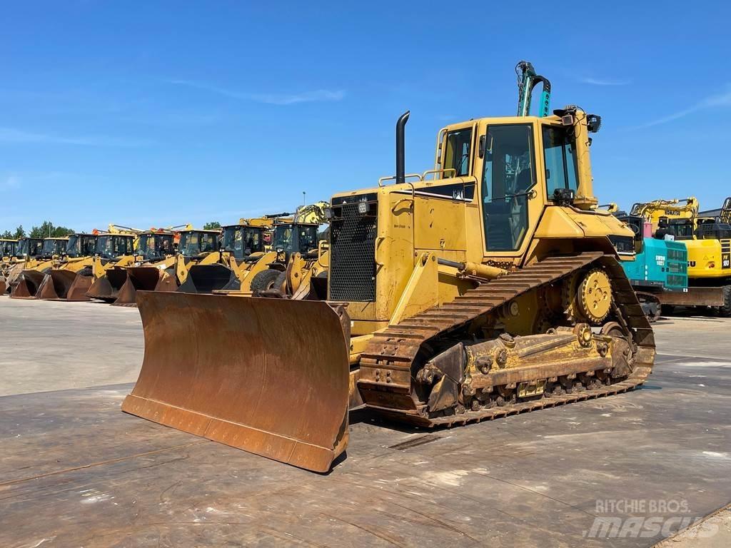 CAT D6N XL Telaketjupuskutraktorit