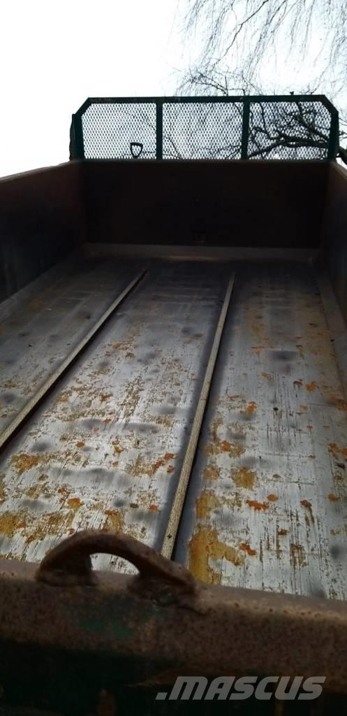 Sisu E11 Sora- ja kippiautot