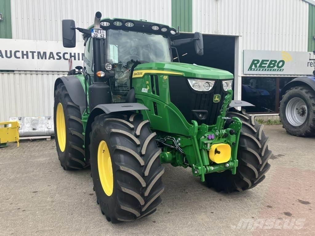 John Deere 6R215 Traktorit