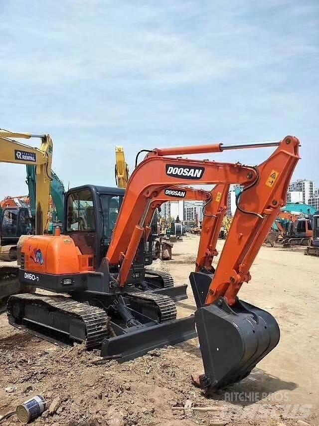 Doosan DH 60 Minikaivukoneet < 7t
