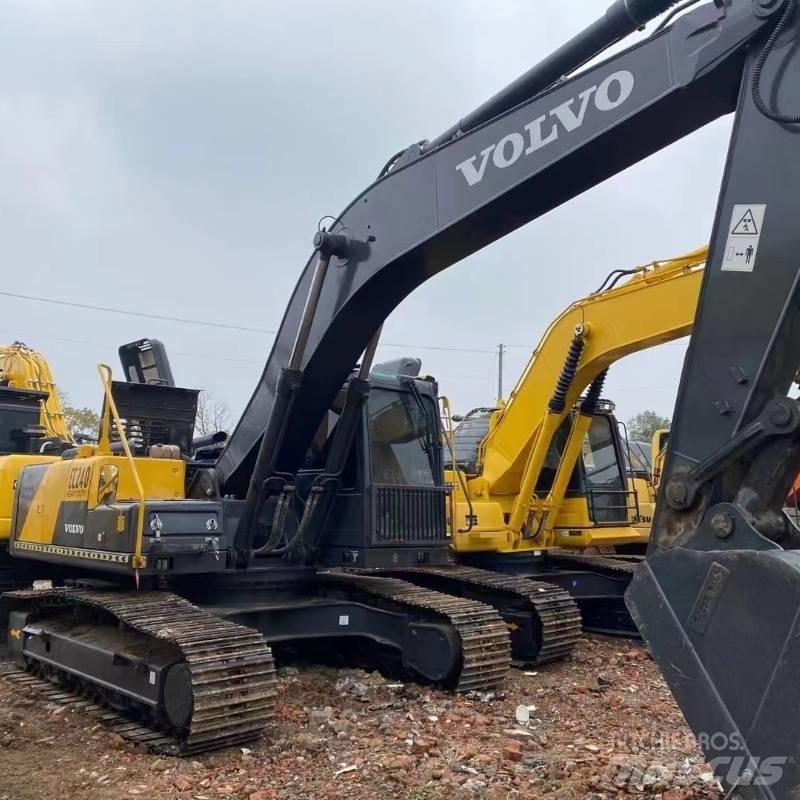 Volvo EC 240 Telakaivukoneet