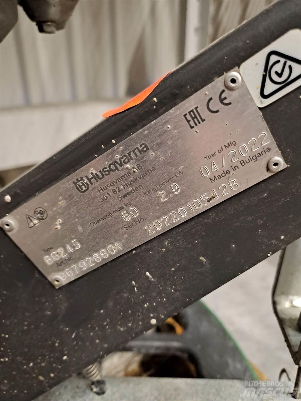 Husqvarna BG245 Tärylevyt