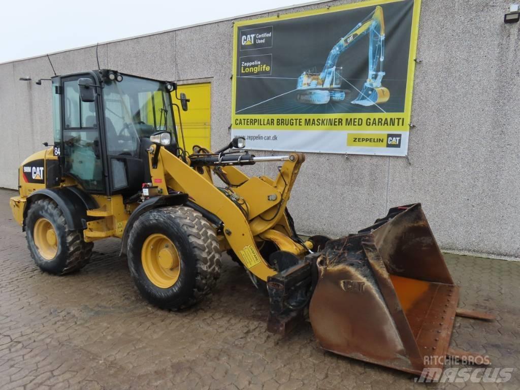 CAT 908M Pyöräkuormaajat