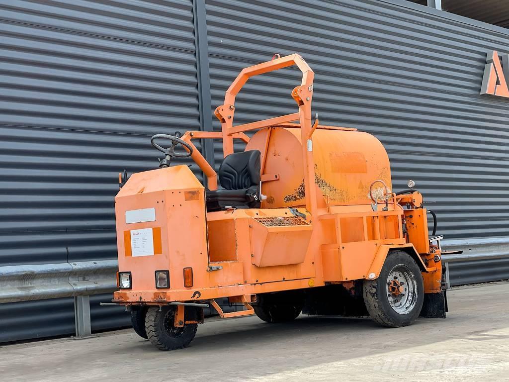 Strassmayr S25/500-G Bitumin levittäjät