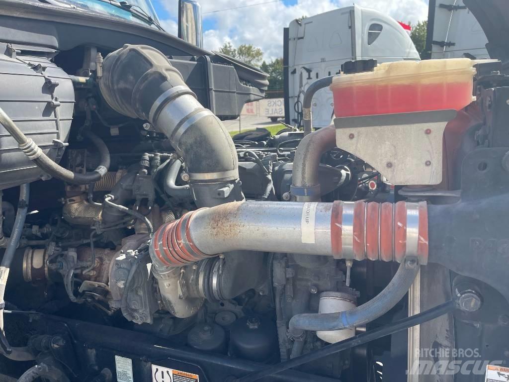 Peterbilt 567 Vetopöytäautot