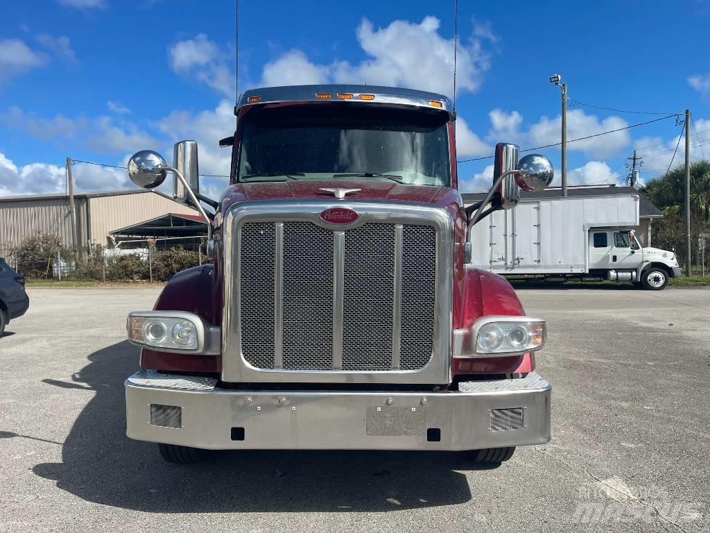 Peterbilt 567 Vetopöytäautot