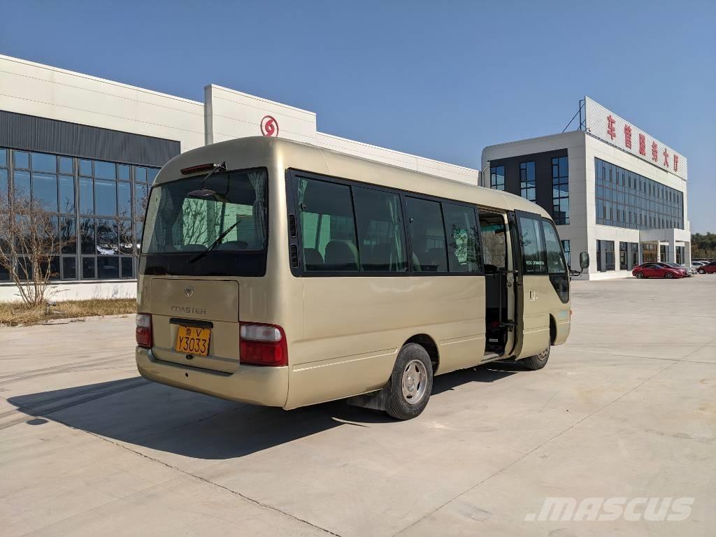 Toyota Coaster Bus Minibussit