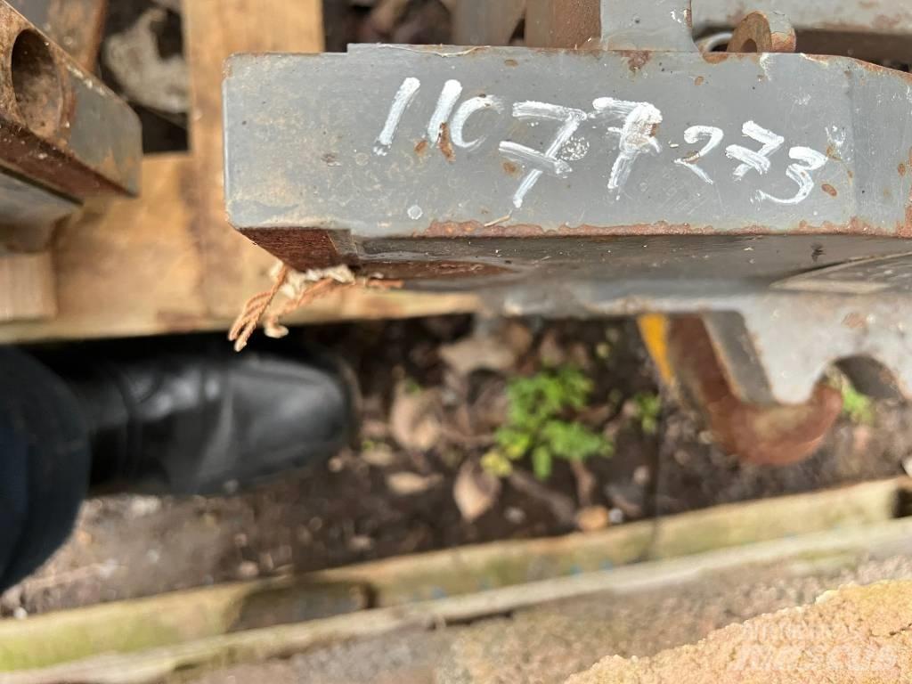 Fendt Pick Up Hitch Lisävarusteet ja komponentit