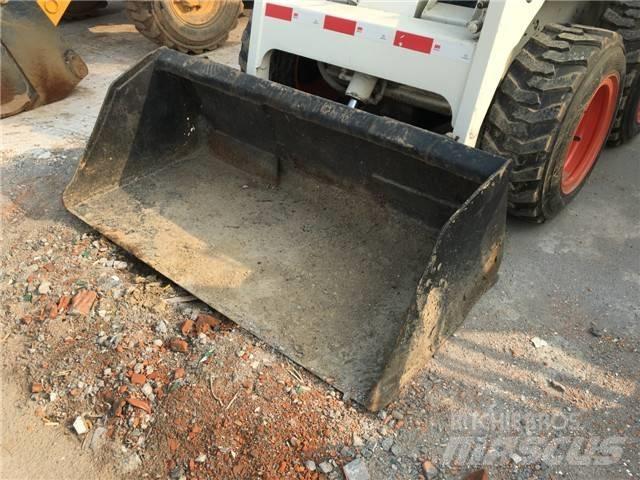 Bobcat S 130 Liukuohjatut kuormaajat