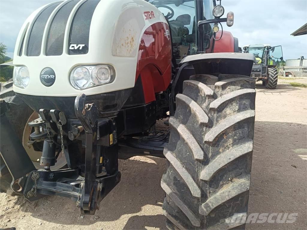 Steyr 6220 CVT Traktorit