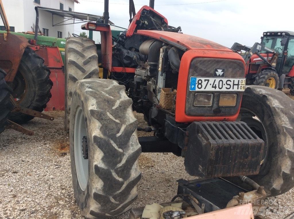 Massey Ferguson 4270 Moottorit
