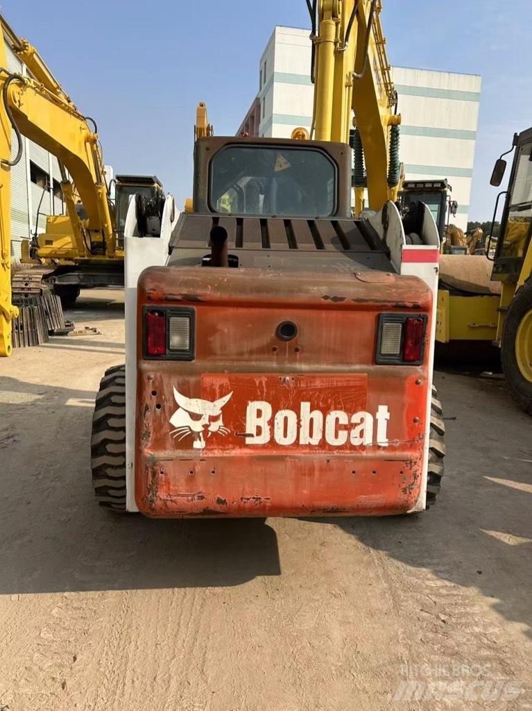 Bobcat S 220 Liukuohjatut kuormaajat