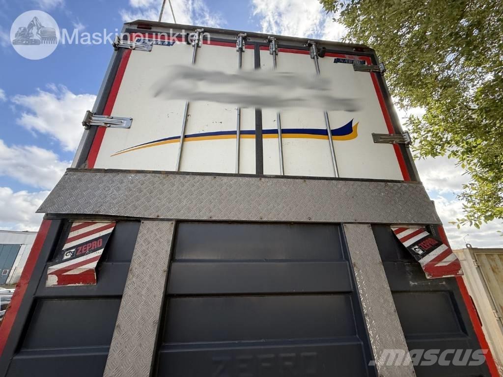 Scania R 520 LB Umpikorikuorma-autot