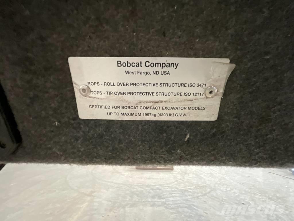 Bobcat E 16 Ohjaamo ja sisusta