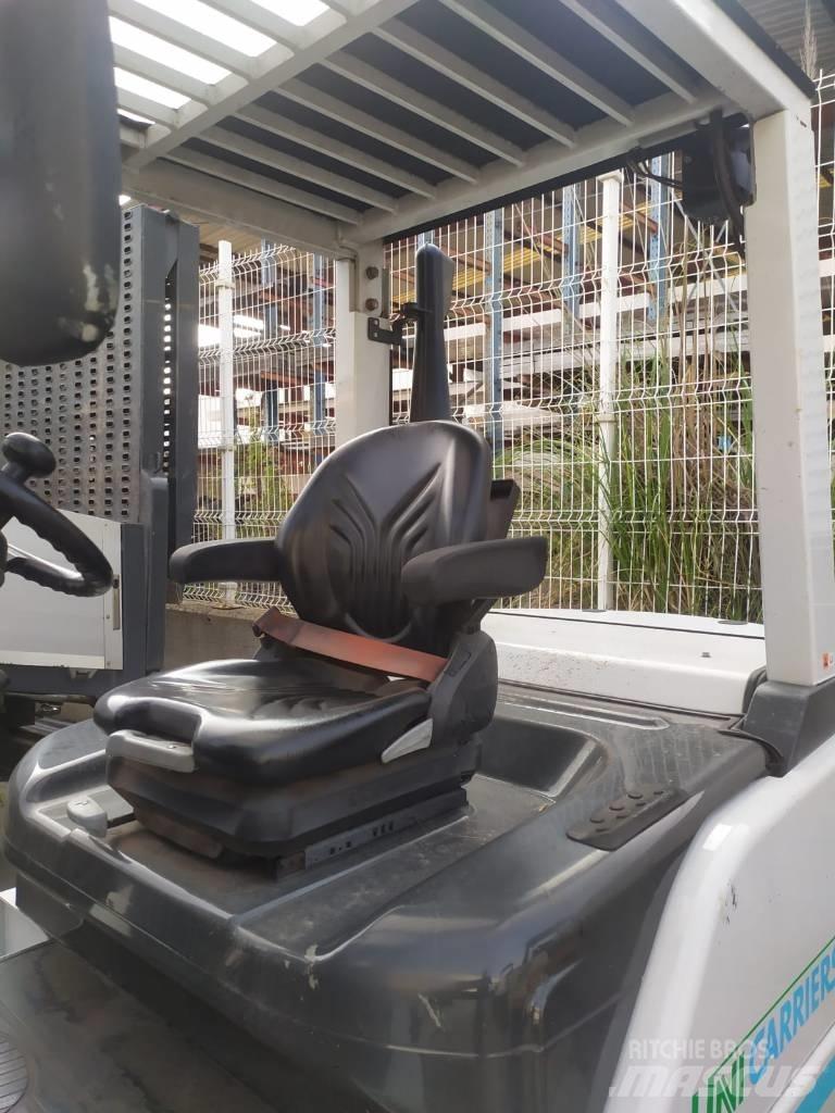 UniCarriers D1F4A40Q Kylkitrukit