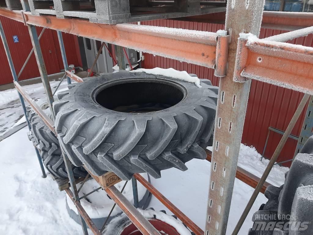 Michelin 18,4R34 Renkaat ja vanteet