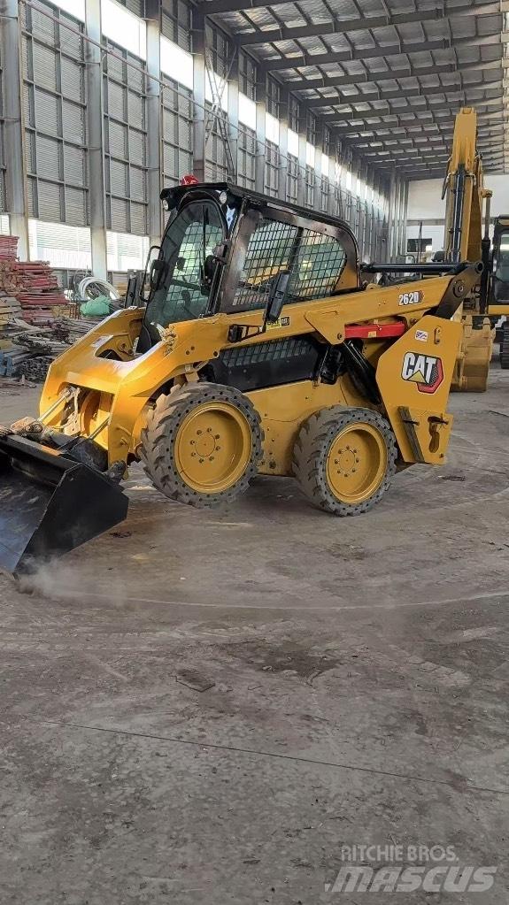 CAT 262 D Liukuohjatut kuormaajat