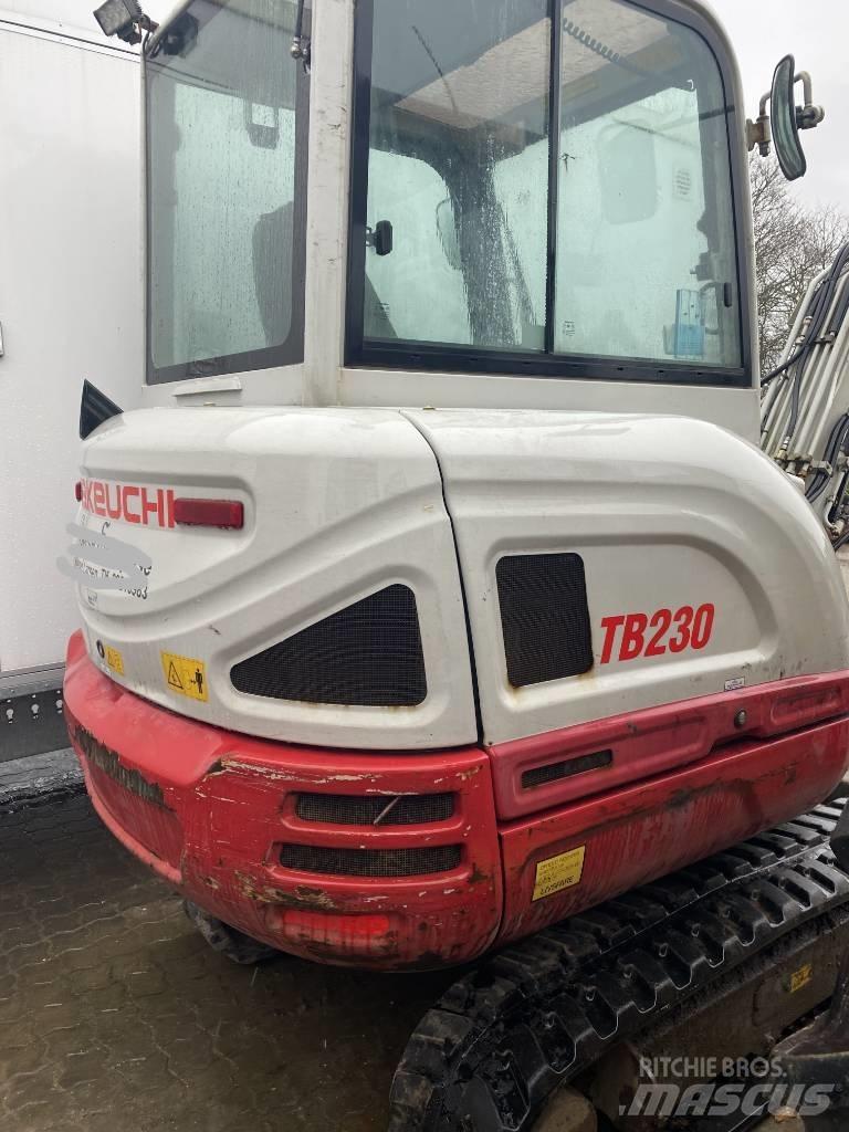 Takeuchi TB 230 Minikaivukoneet < 7t