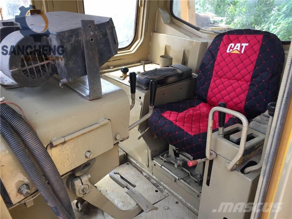 CAT D 8 K Telaketjupuskutraktorit