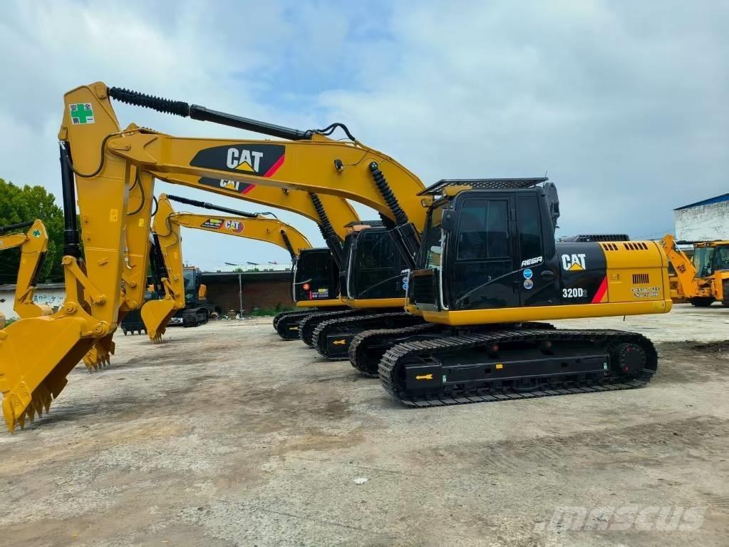 CAT 320 D Telakaivukoneet