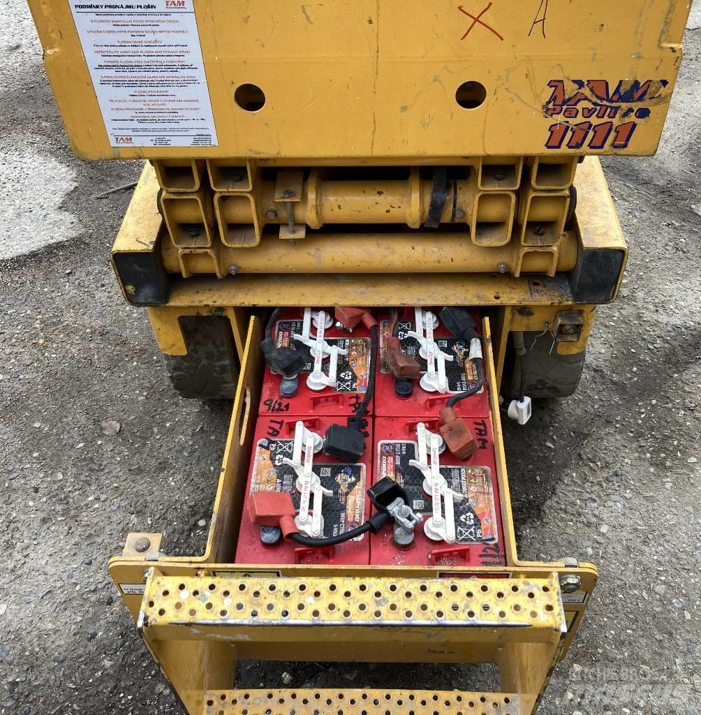 Haulotte Compact 8 Saksilavat